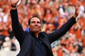 穆雷巅峰对决，费德勒与80激战利物浦分钟，挺进下一轮胜负难料！的简单介绍九游体育官网