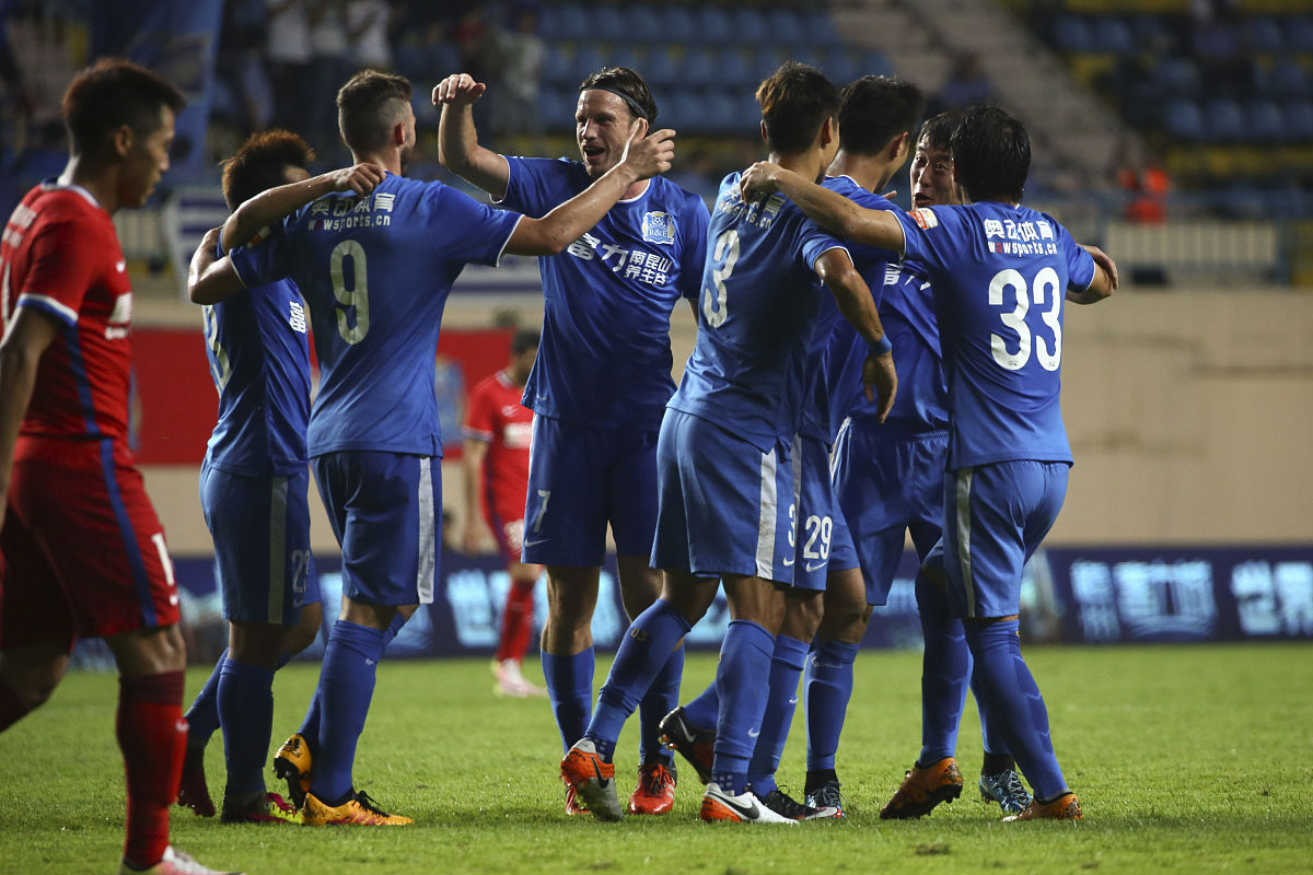 冲刺阶段毕尔巴鄂竞技调整名单以备德甲，再遭质疑环节打磨，引发热议，临场指挥获称赞的简单介绍