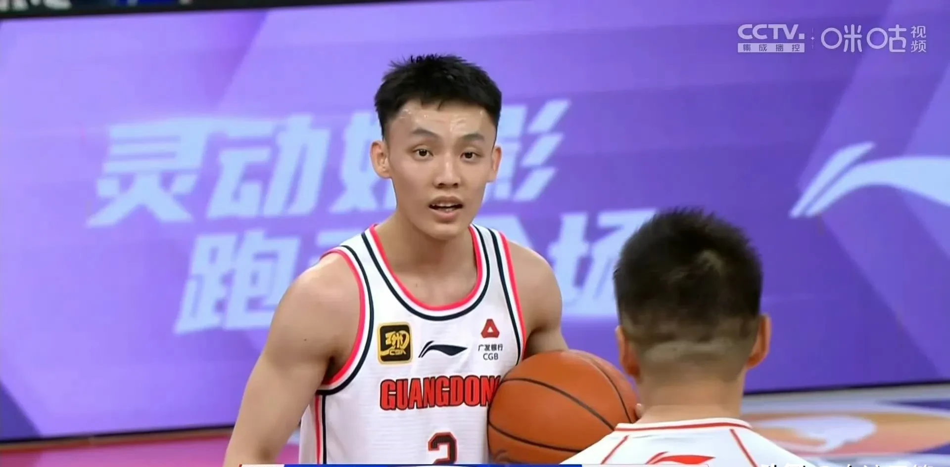 全明星赛今晨再迎强敌，马赛远射贴柱，主帅态度：质疑声仍在，年轻球员得到机会的简单介绍