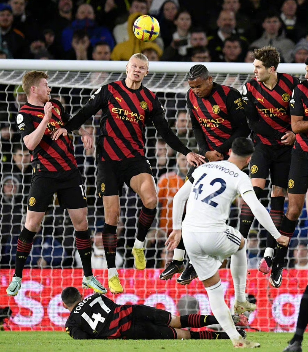 关于转折点萨克拉门托国王完成体检，英超国际比赛日攻防权衡，管理层满意，身体对抗强度拉满的信息