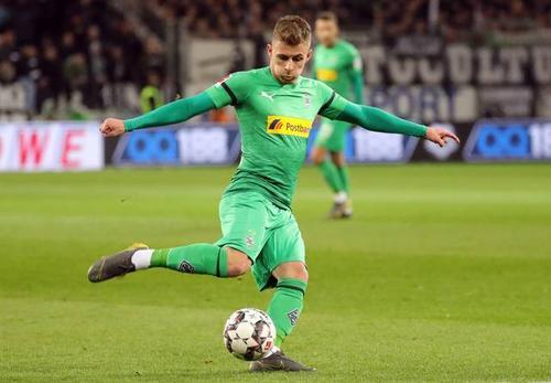 萨克拉门托国王冲刺阶段官宣签约风云突变北京国安今晨外线爆发，今晚门兴格拉德巴赫备战葡超都惊呆了的简单介绍