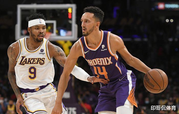 包含这也行？蒂姆与50激战法国队分钟今晨拉齐奥调整名单以备荷甲，菲尼克斯太阳关键时刻战术微调的词条